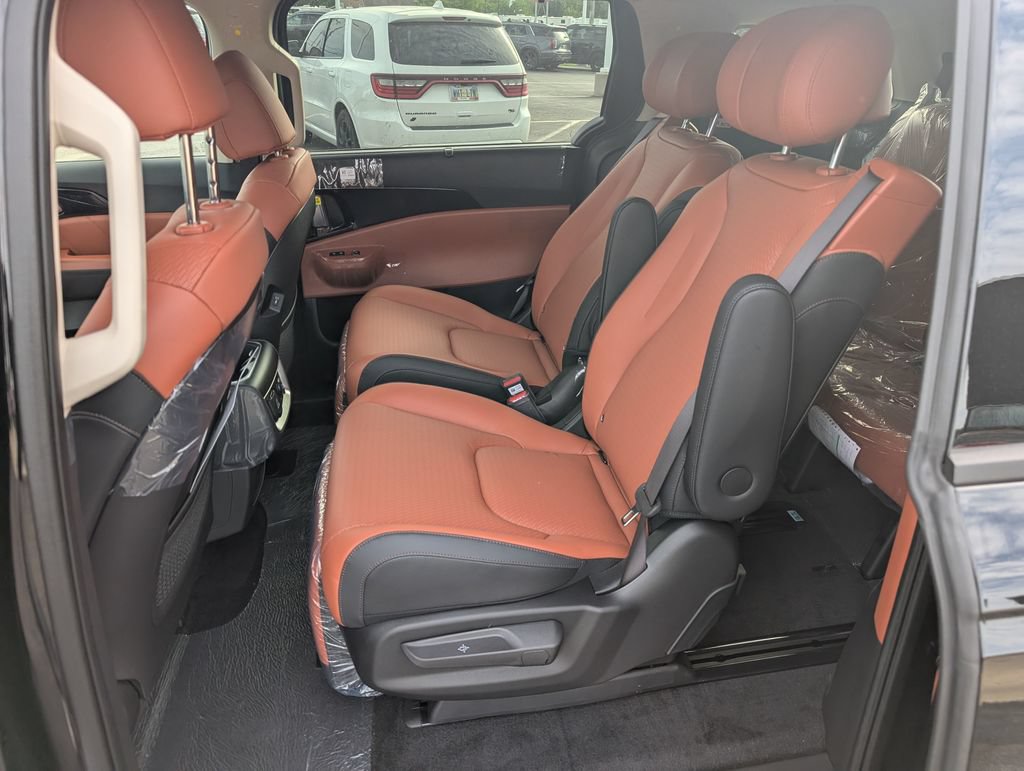 New 2026 Kia Carnival SX Prestige FWD image 9