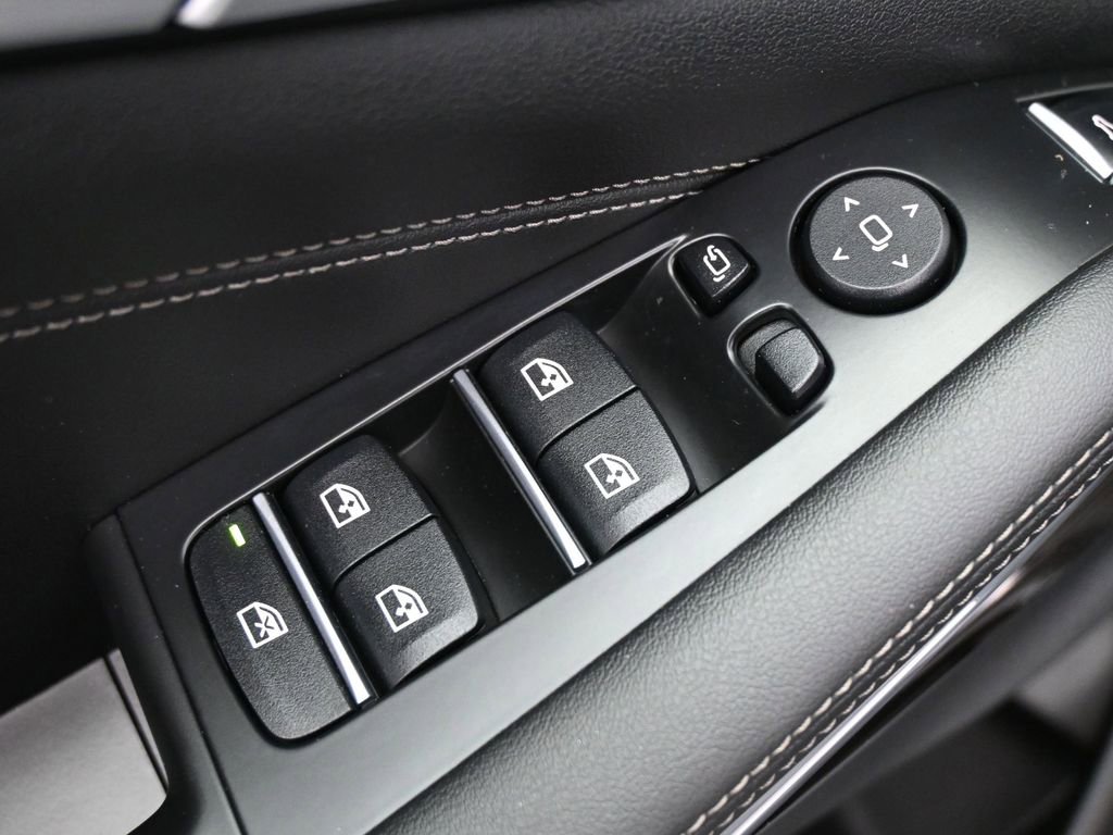 Used 2023 BMW X5 xDrive40i w/ Premium Package AWD/4WD image 4