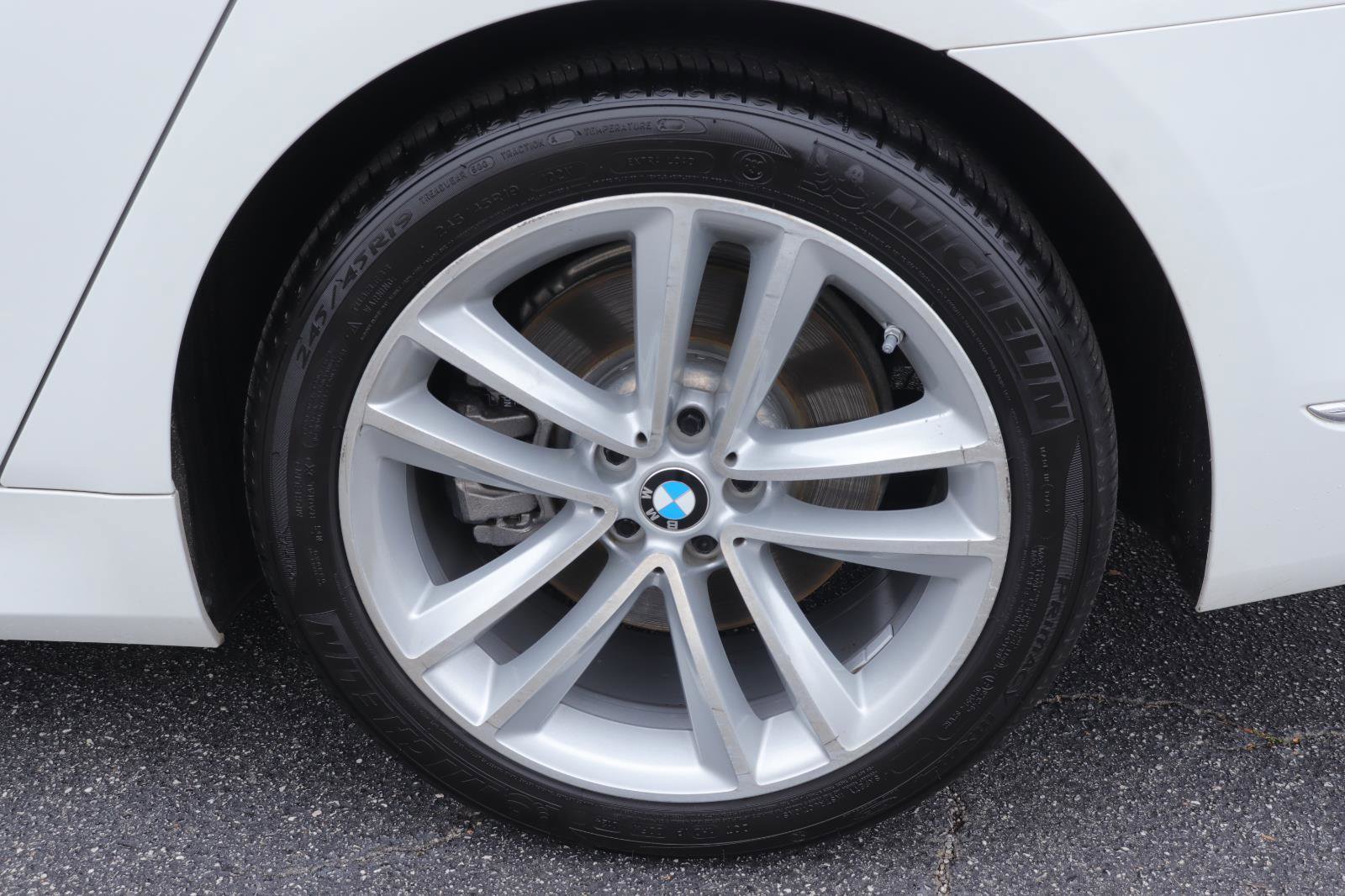 Used 2016 BMW 750i image 39