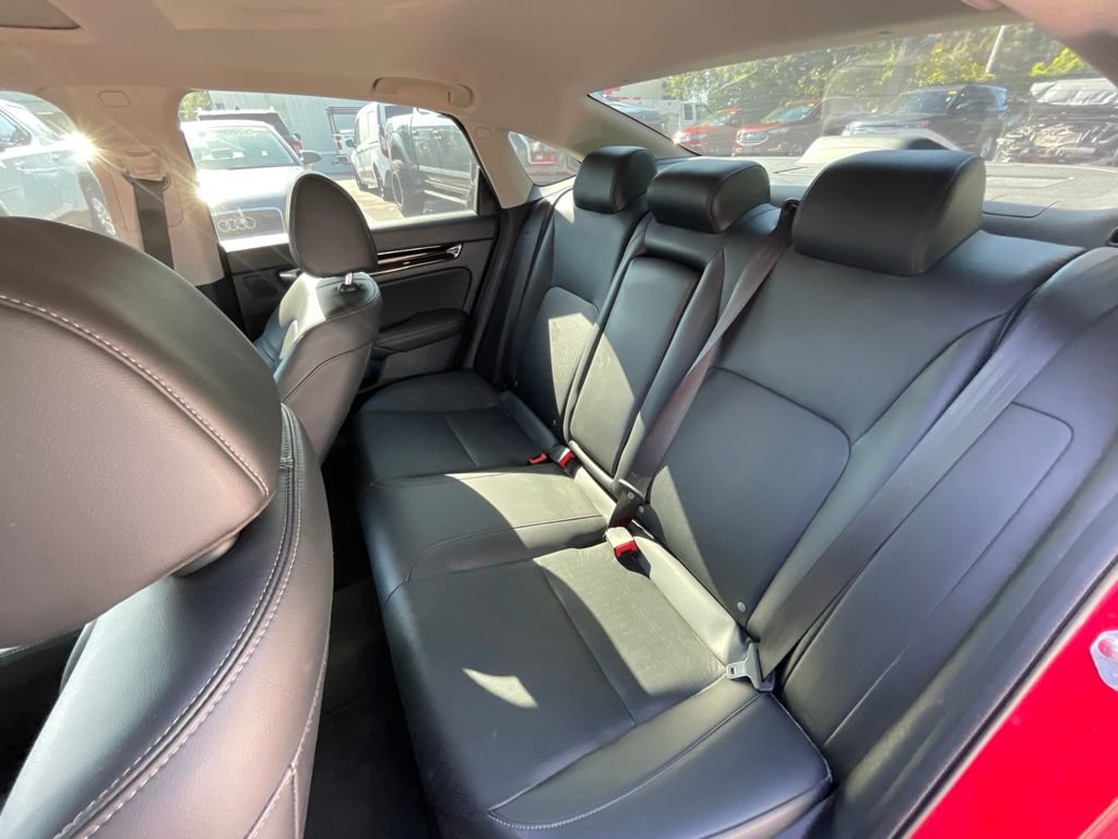 Used 2022 Honda Civic Touring image 9