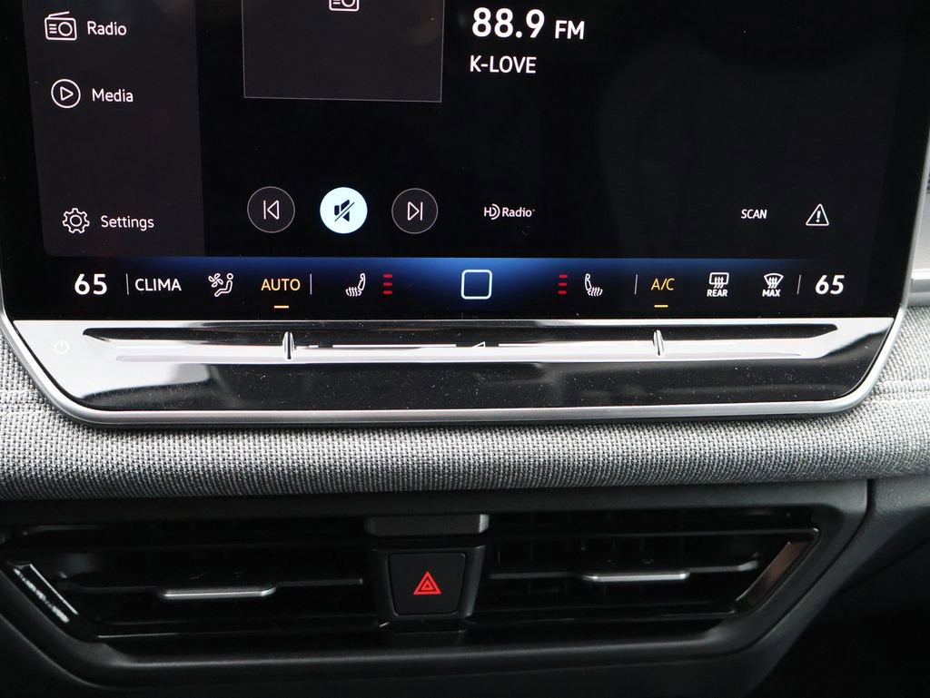 Used 2025 Volkswagen Tiguan S image 25