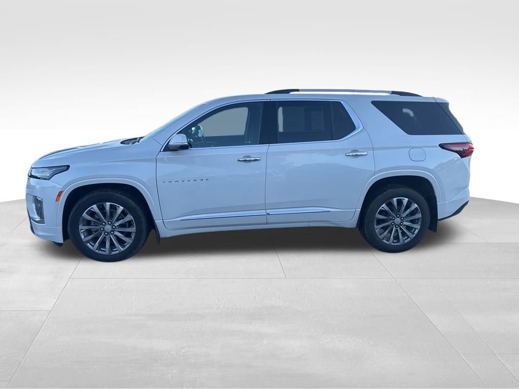 Used 2023 Chevrolet Traverse Premier image 3