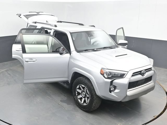 Used 2021 Toyota 4Runner TRD Off-Road AWD/4WD image 48