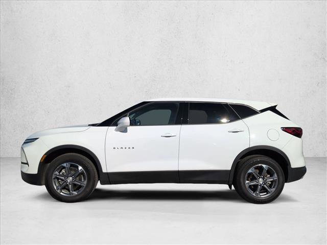 Used 2025 Chevrolet Blazer LT AWD/4WD image 9