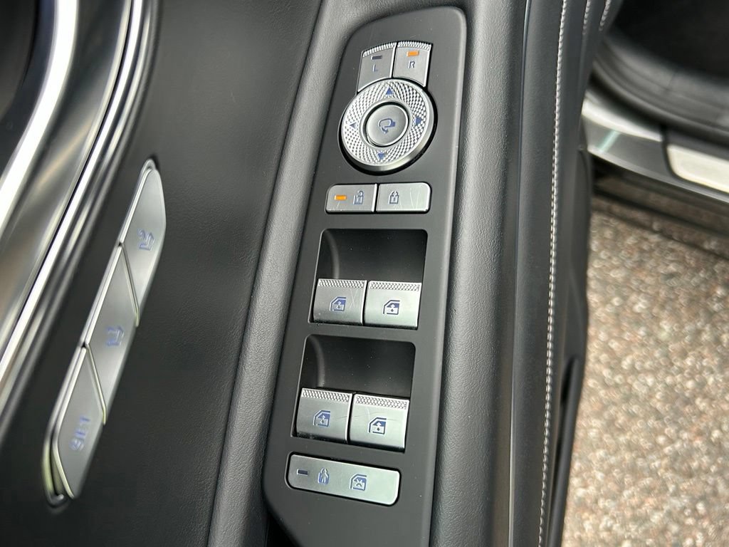 Used 2025 Genesis GV80 2.5T Standard AWD/4WD image 20