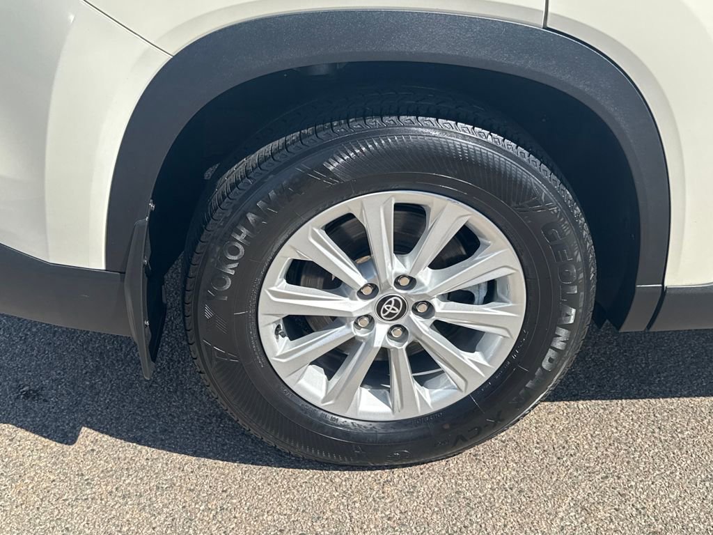 Used 2024 Toyota Grand Highlander XLE image 44