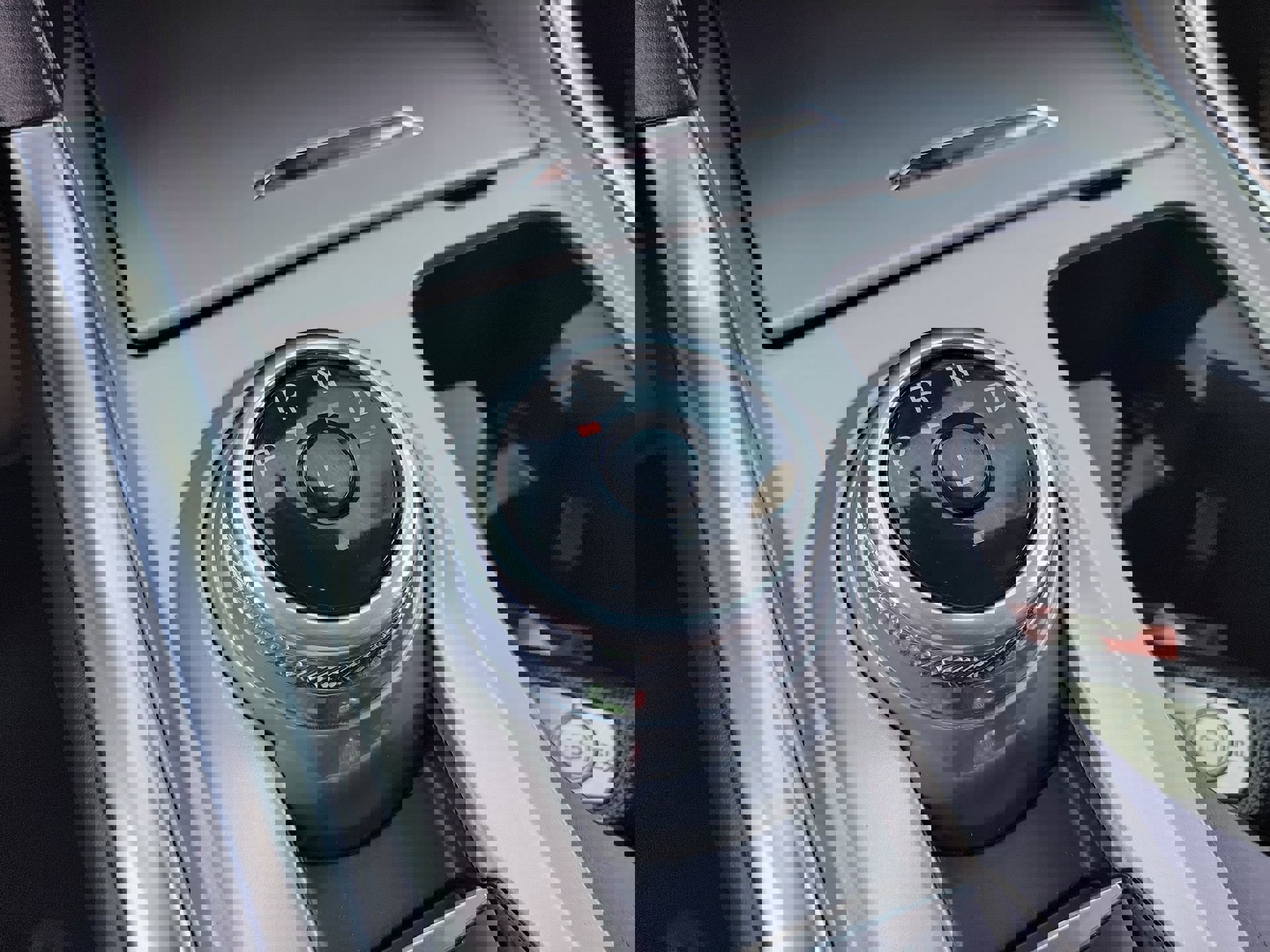 Used 2023 Ford Explorer Platinum w/ Technology Package image 28