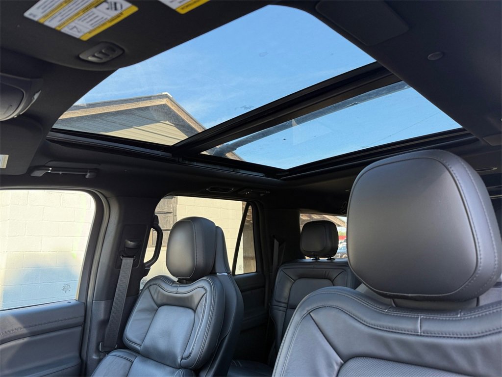 Used 2024 Lincoln Navigator L Reserve image 26