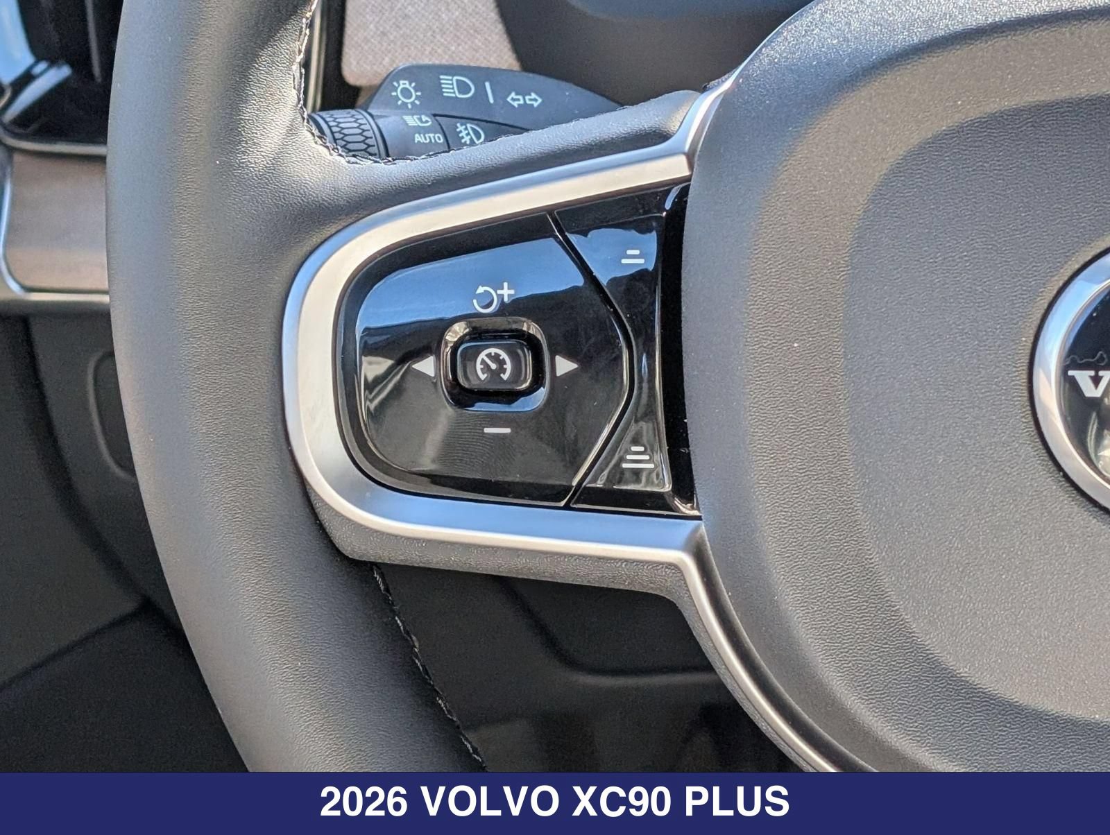 New 2026 Volvo XC90 B6 Plus w/ Protection Package Premier AWD/4WD image 17