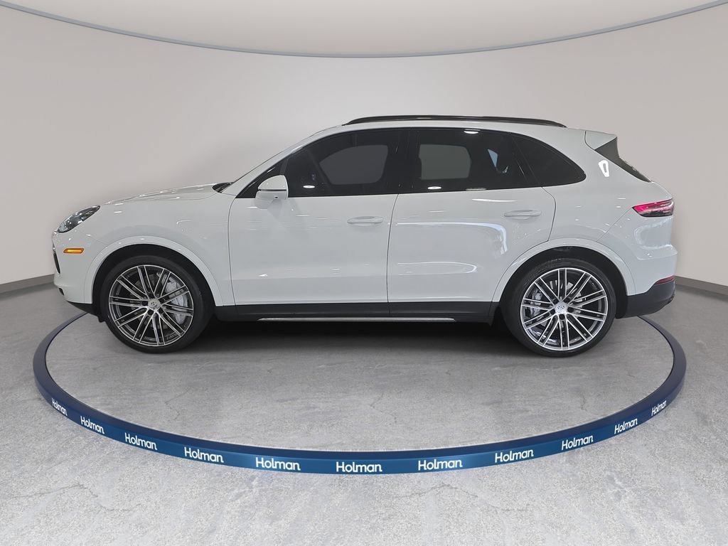 Used 2022 Porsche Cayenne AWD/4WD image 7