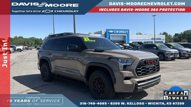Used 2025 Toyota Sequoia TRD Pro AWD/4WD image 1