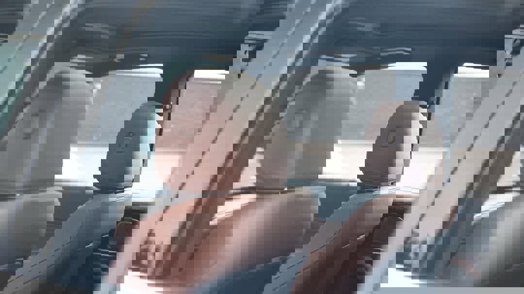 Used 2024 Mercedes-Benz GLE 350 4MATIC w/ Driver Assistance Package image 29