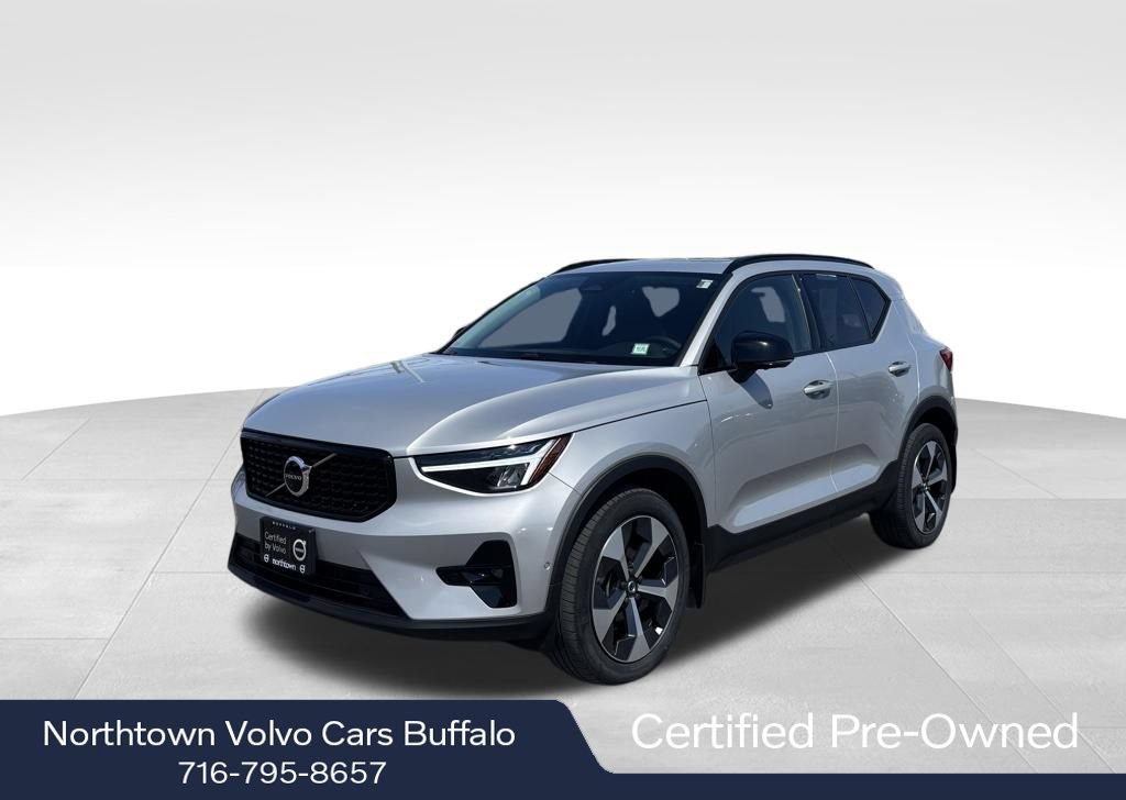 Certified 2023 Volvo XC40 B5 Plus w/ Driver Assist Package AWD/4WD image 1
