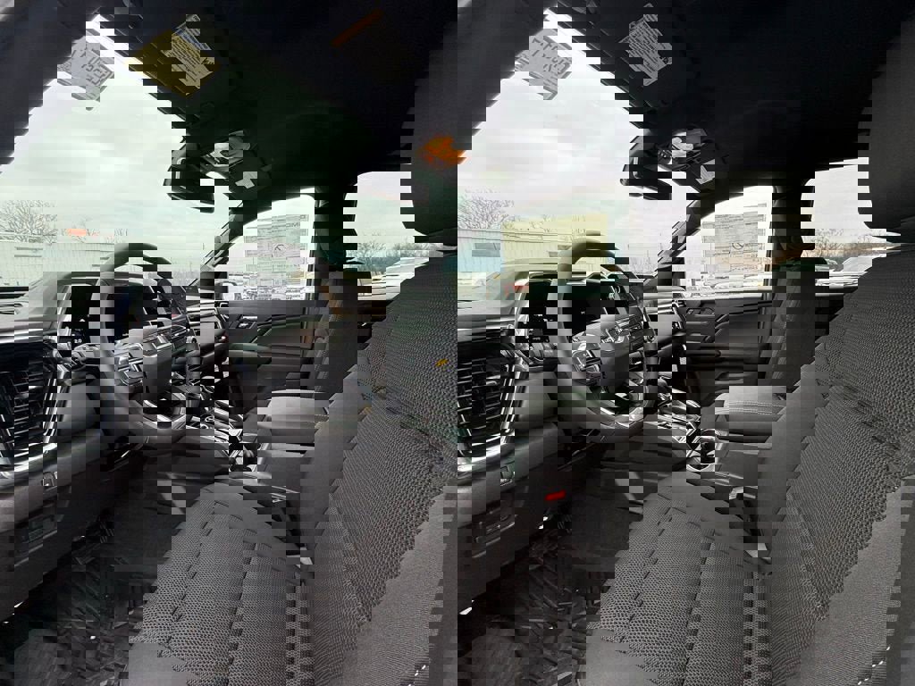 New 2026 GMC Canyon Elevation w/ Convenience Package image 10