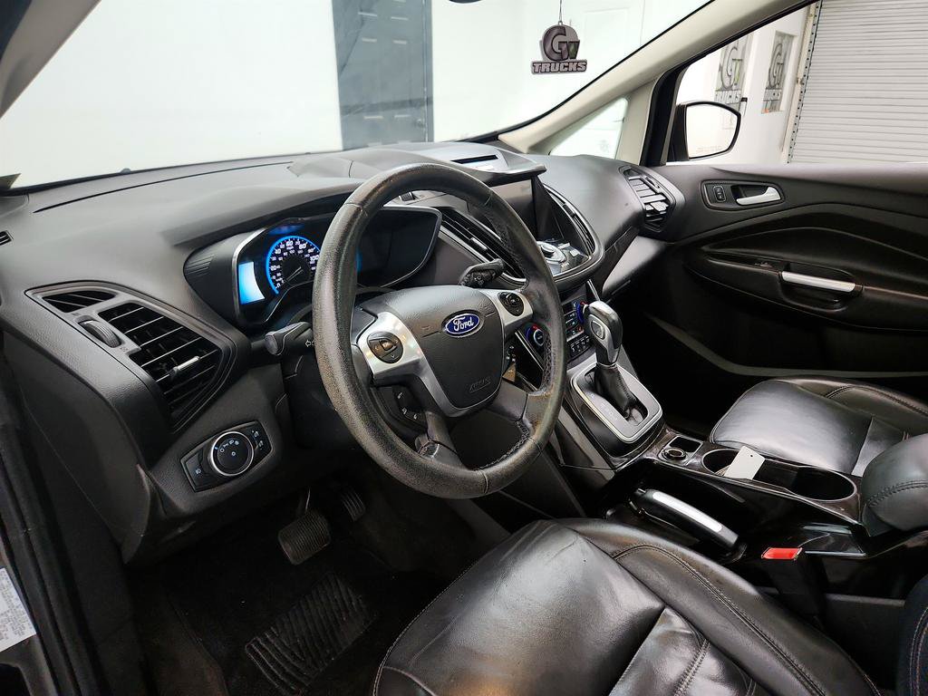 Used 2017 Ford C-MAX Titanium w/ Equipment Group 301A FWD image 13