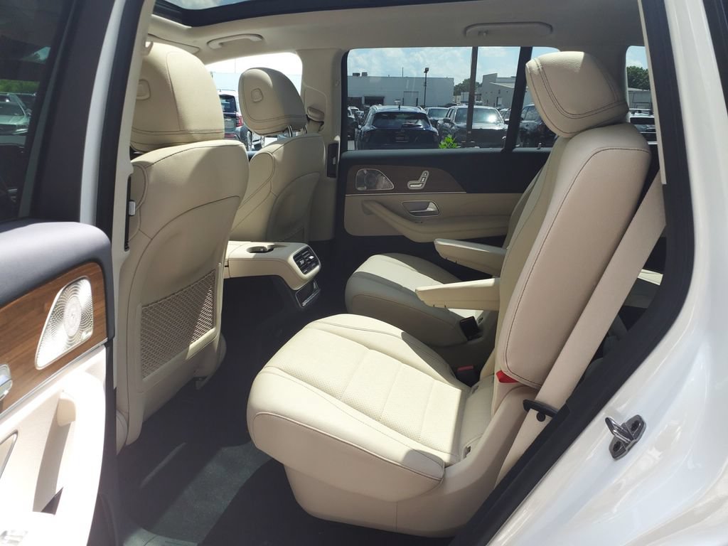 Certified 2024 Mercedes-Benz GLS 450 4MATIC image 19