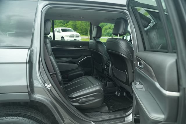 Used 2021 Jeep Grand Cherokee L Limited AWD/4WD image 22