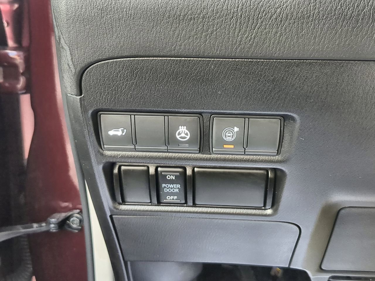 Used 2022 Nissan Armada Platinum w/ Captain's Chairs Package image 17