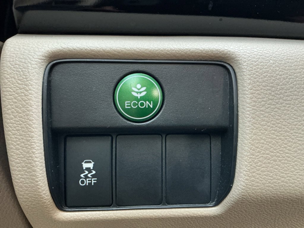 Used 2017 Honda Accord LX image 22