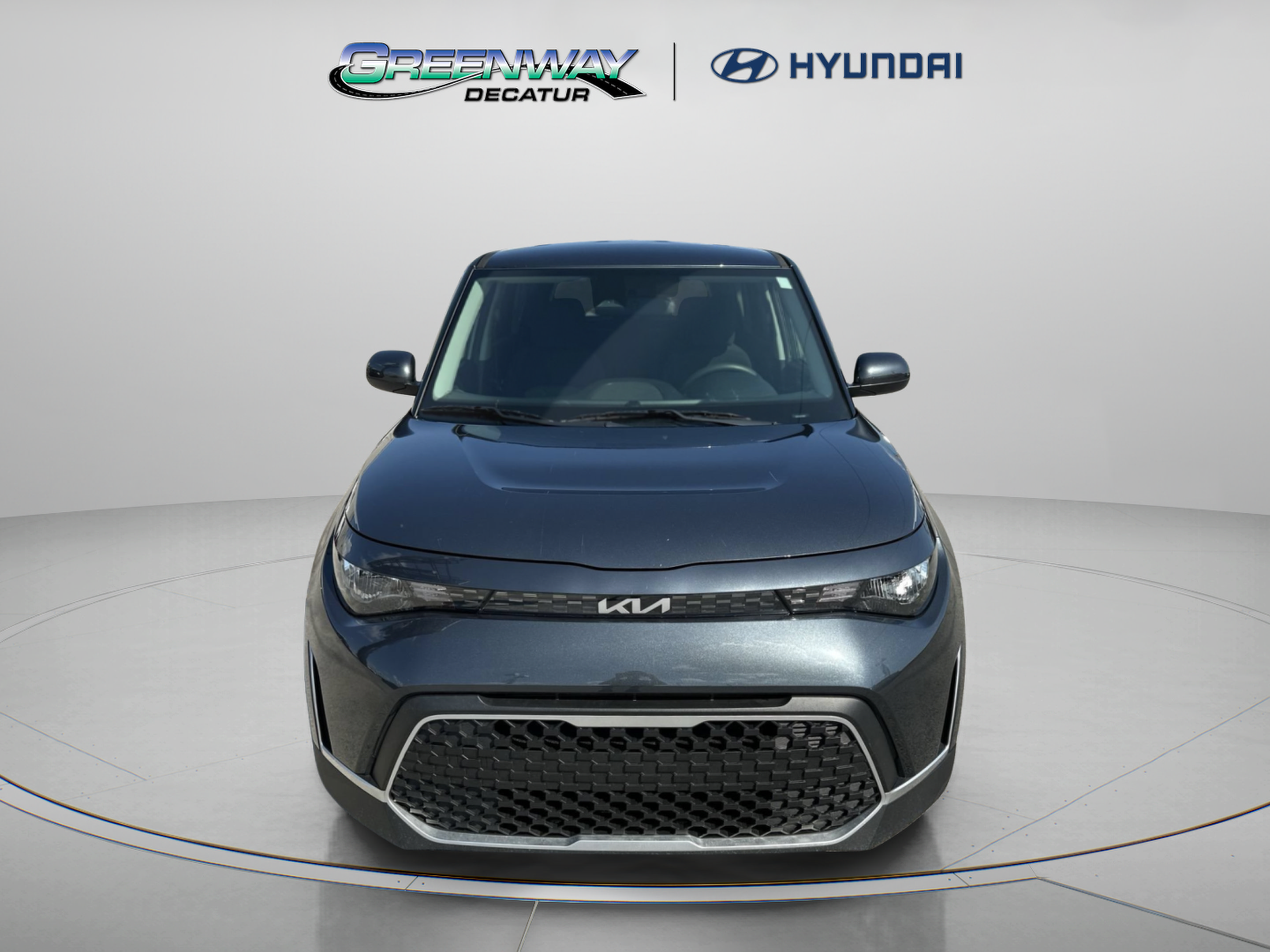 Used 2025 Kia Soul LX FWD image 3