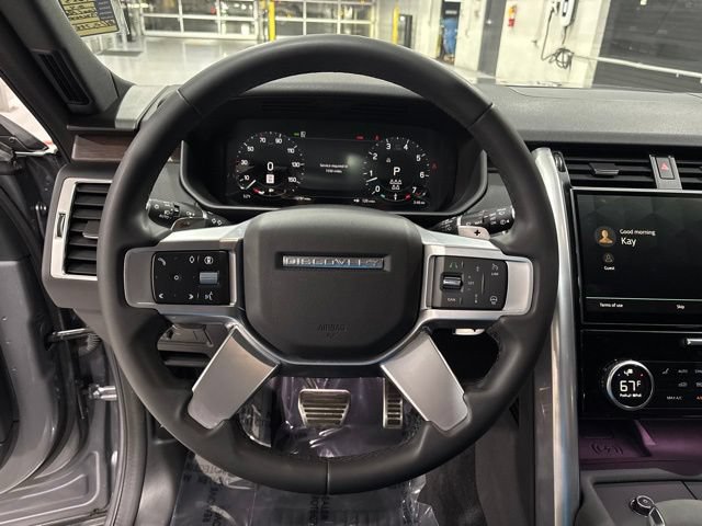 Used 2024 Land Rover Discovery Dynamic SE AWD/4WD image 20