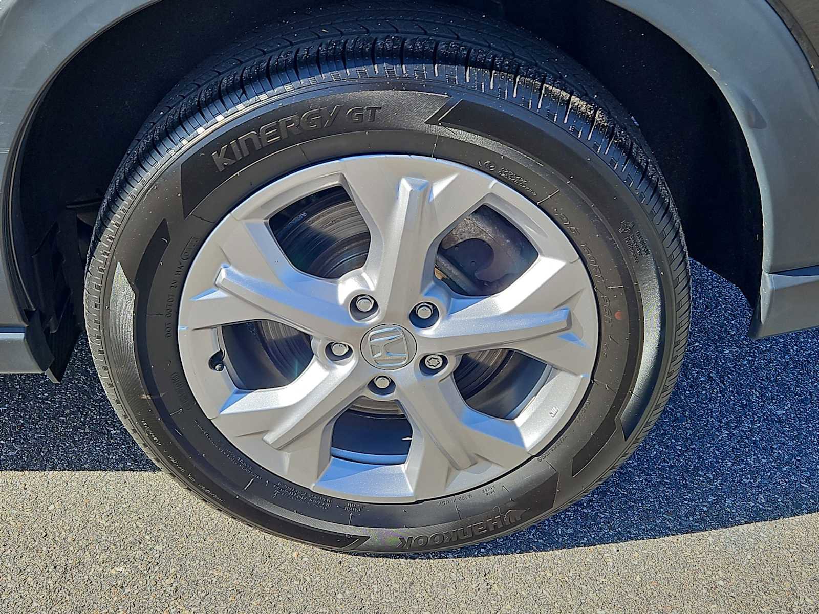 Used 2023 Honda HR-V LX image 3