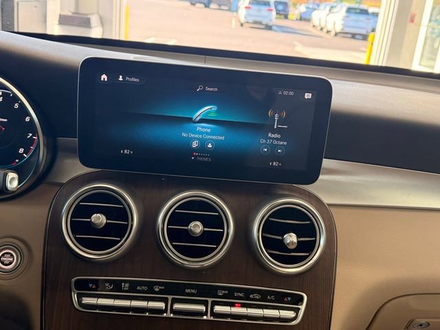 Used 2022 Mercedes-Benz GLC 300 4MATIC w/ Premium Package Lite image 30