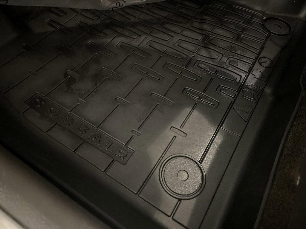 Used 2022 Lincoln Corsair Reserve w/ Equipment Group 201A image 31