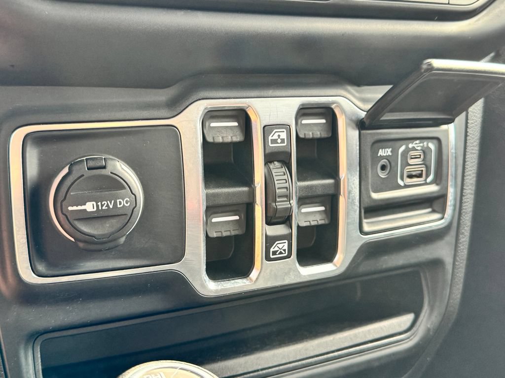 Used 2020 Jeep Wrangler Unlimited Sport AWD/4WD image 23