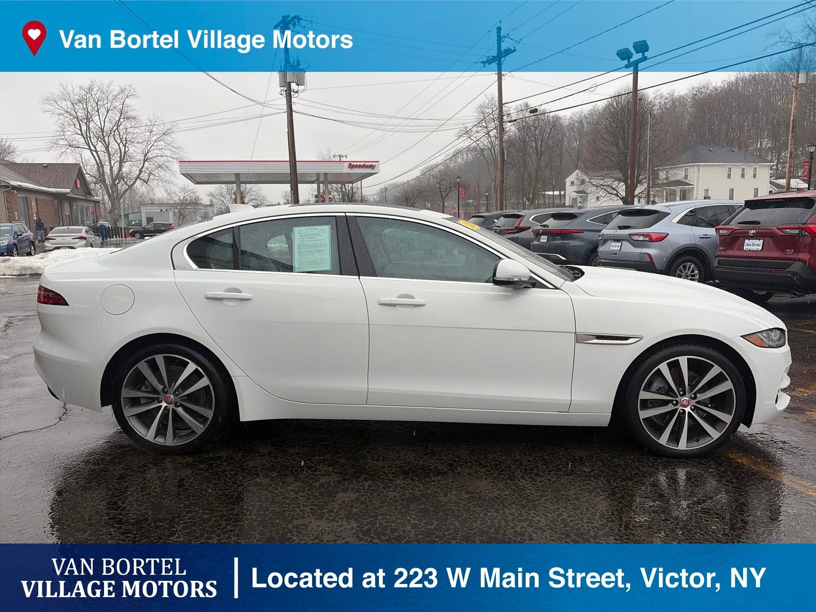 Used 2020 Jaguar XE S image 6