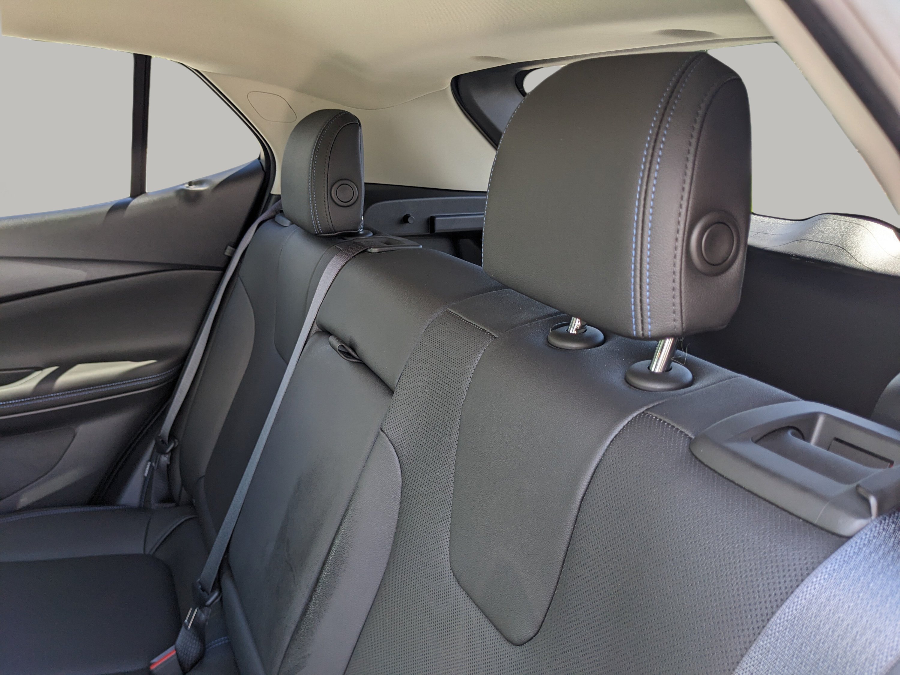 Used 2025 Buick Encore GX Sport Touring w/ Comfort Package FWD image 18