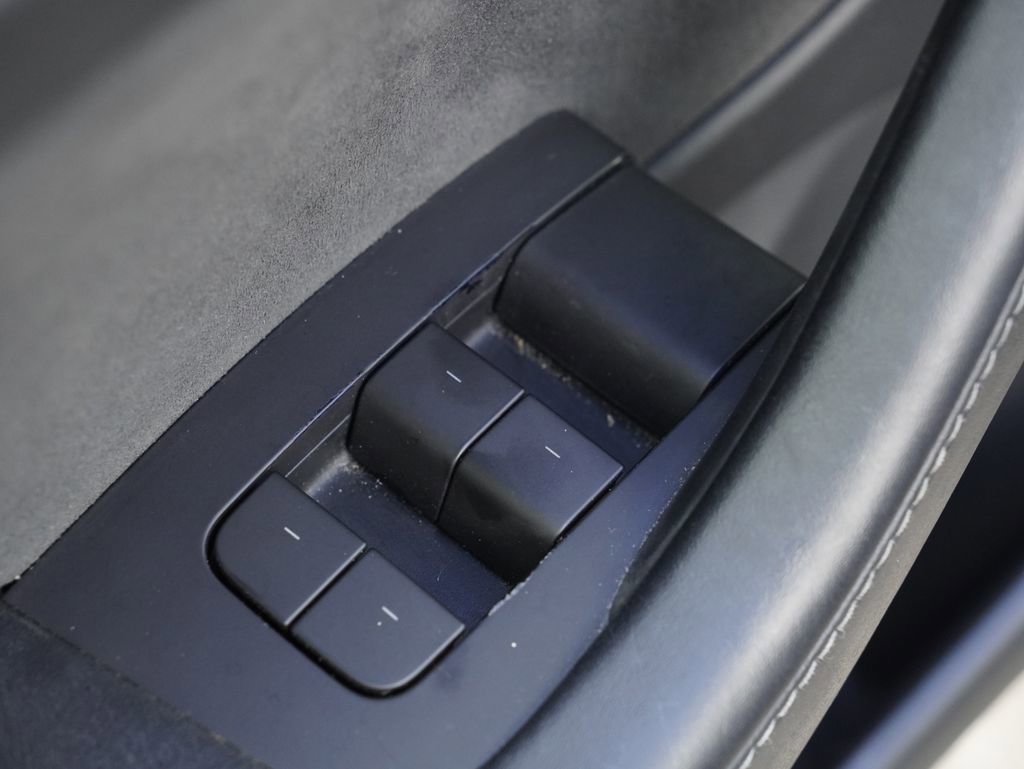 Used 2022 Tesla Model 3 RWD image 9