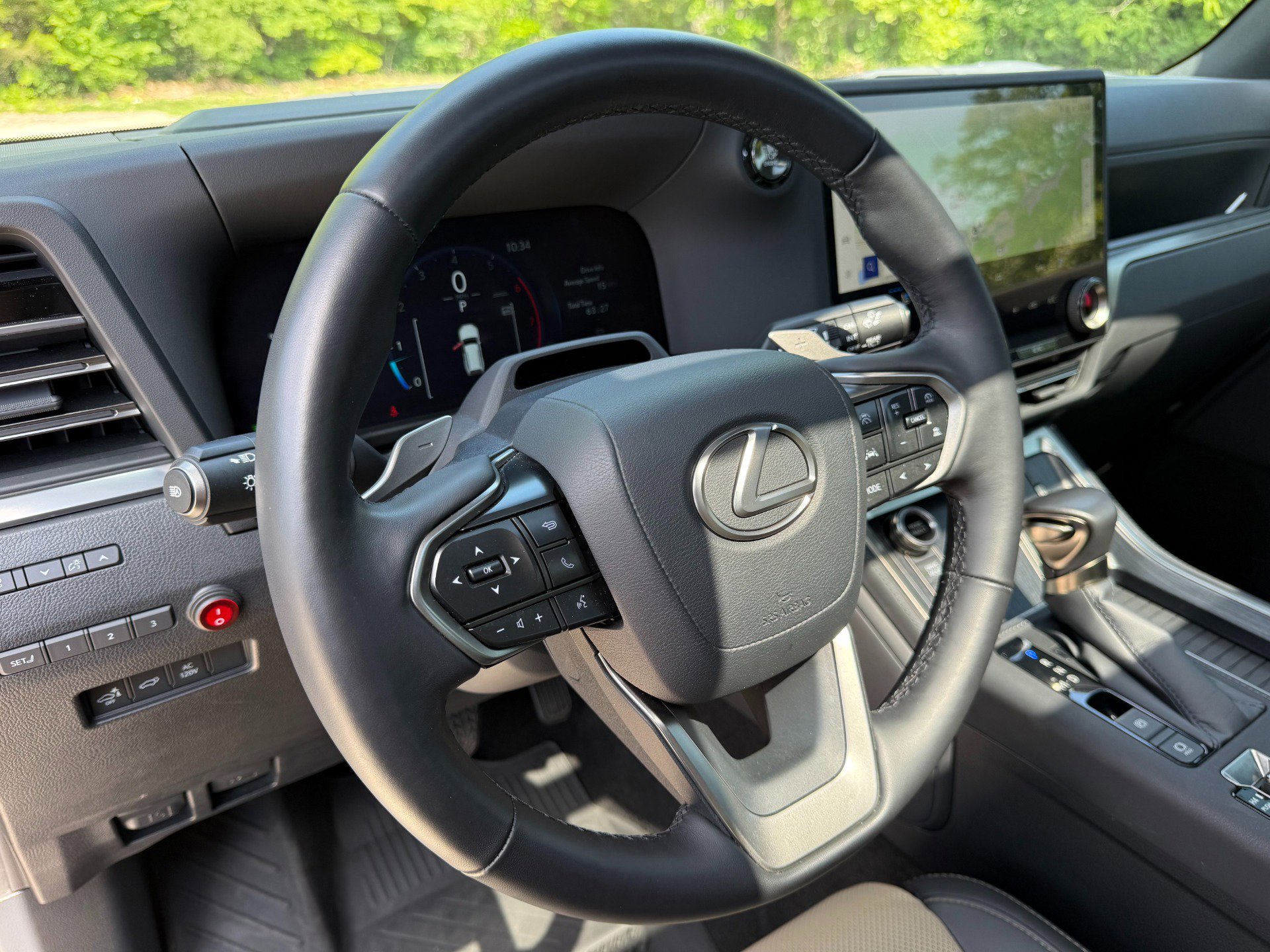 Used 2024 Lexus GX 550 AWD/4WD image 9