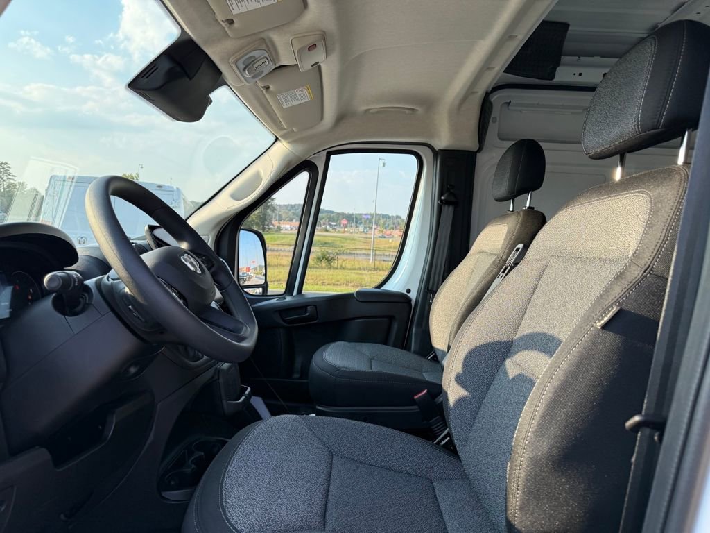 New 2026 RAM ProMaster 3500 w/ Quick Order Package 22G SLT image 9