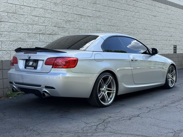 Used 2013 BMW 335is Convertible w/ Premium Pkg RWD image 3