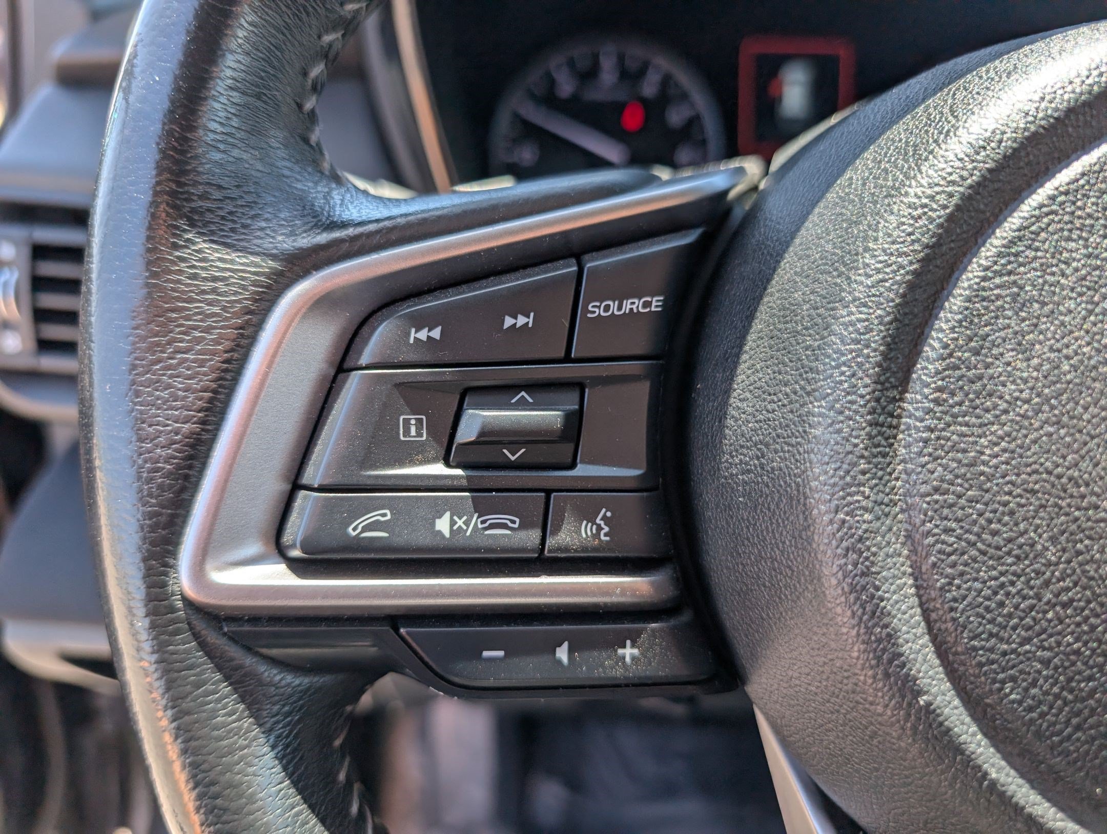 Used 2023 Subaru Outback Premium AWD/4WD image 17