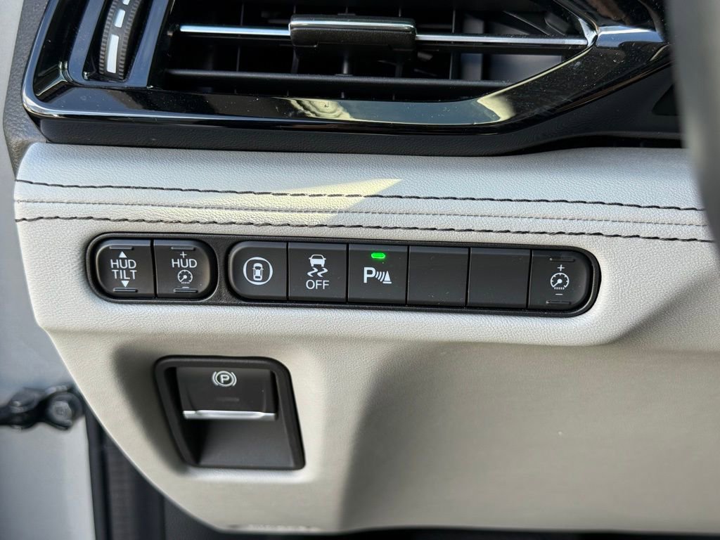 Used 2023 Acura MDX SH-AWD w/ Advance Package image 31