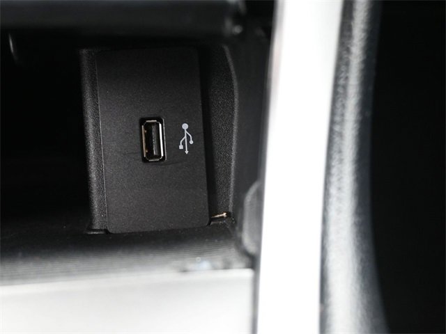 Used 2017 Ford Edge SEL image 9