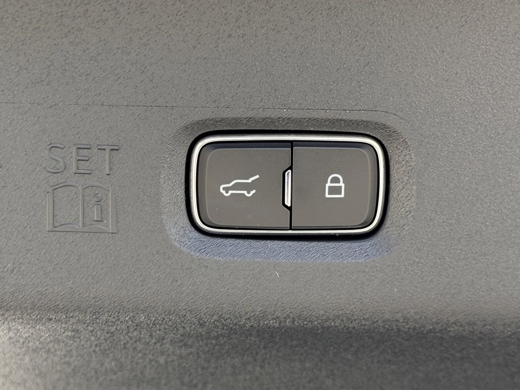 New 2025 Lincoln Navigator Black Label image 14