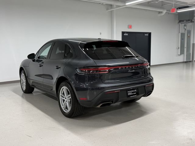 Certified 2023 Porsche Macan AWD/4WD image 3