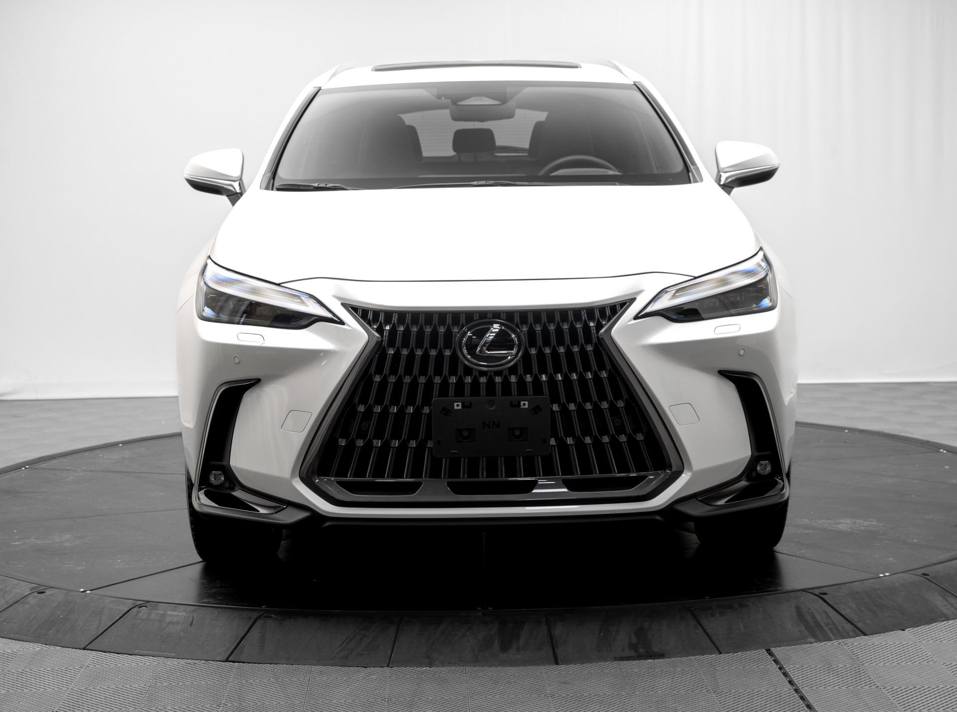 Used 2023 Lexus NX 350 AWD image 2