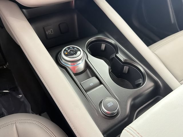 Used 2026 Ford Explorer Active w/ Active Comfort Package RWD image 9