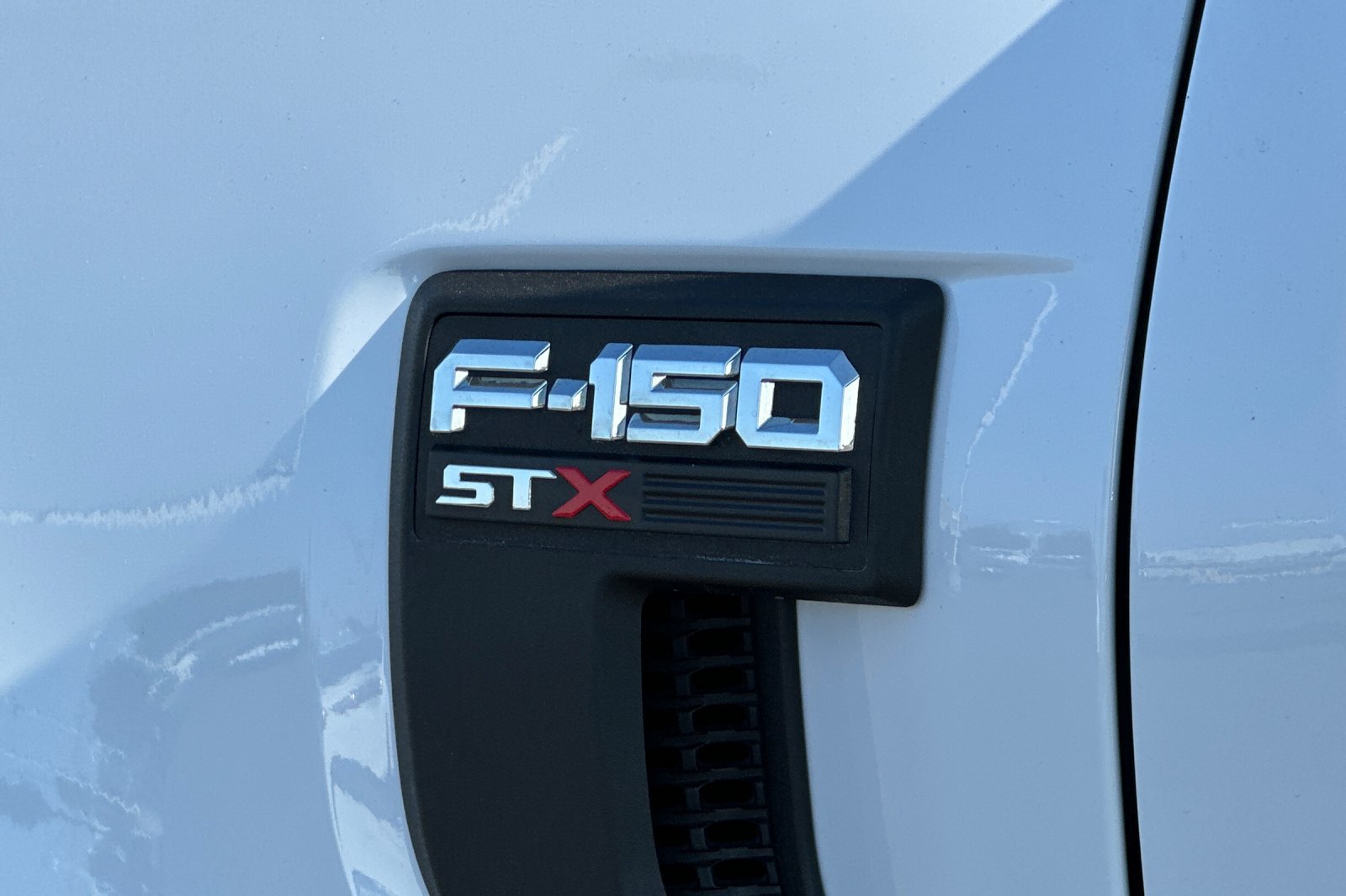 Used 2022 Ford F150 XL w/ STX Appearance Package RWD image 25