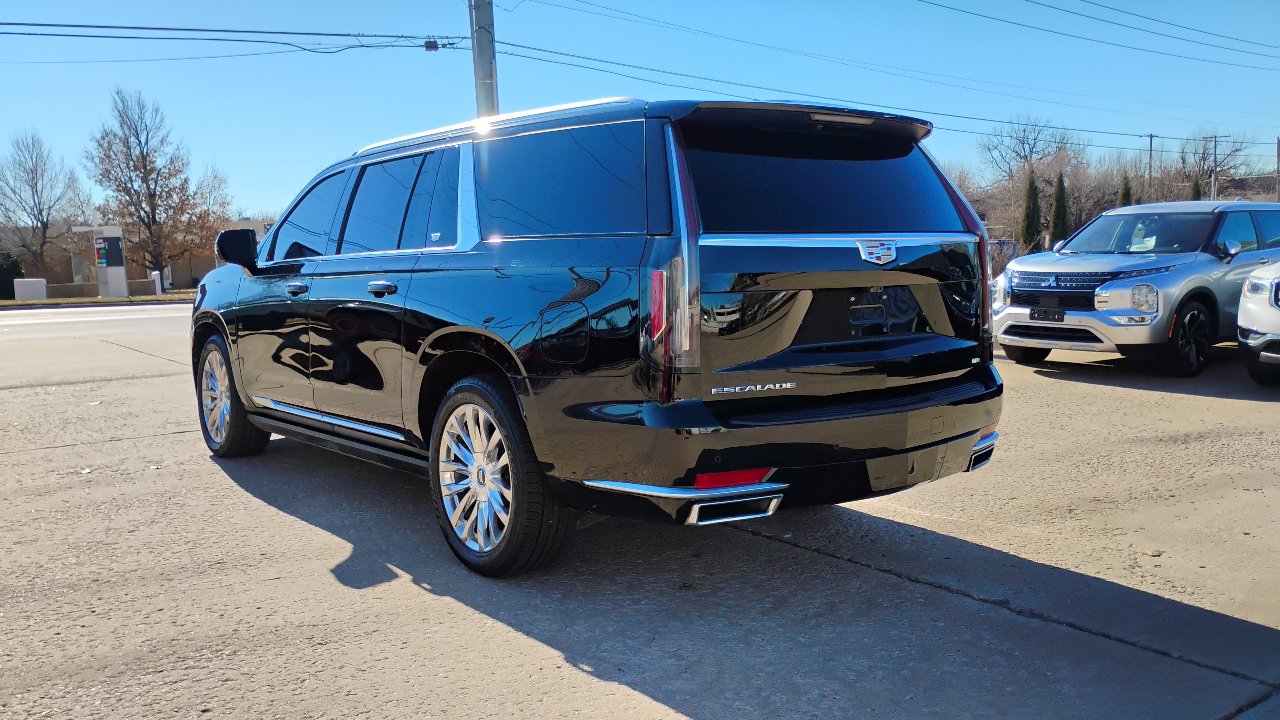 Used 2021 Cadillac Escalade ESV Premium Luxury w/ Driver Assist Tech Package AWD/4WD image 6