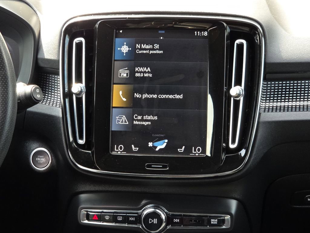 Used 2021 Volvo XC40 T5 R-Design w/ Advanced Package image 12