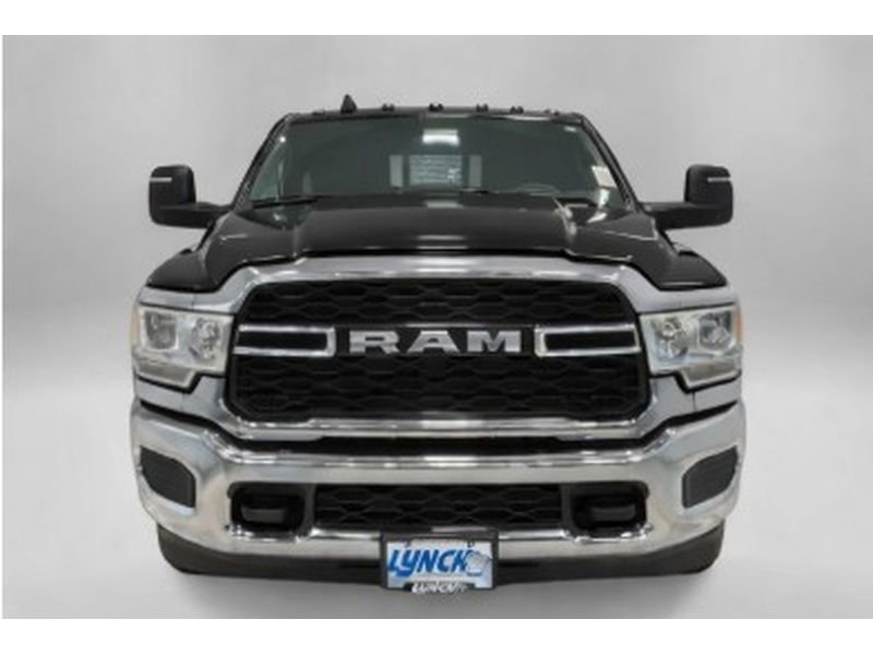New 2024 RAM 3500 Tradesman w/ Chrome Appearance Group image 4
