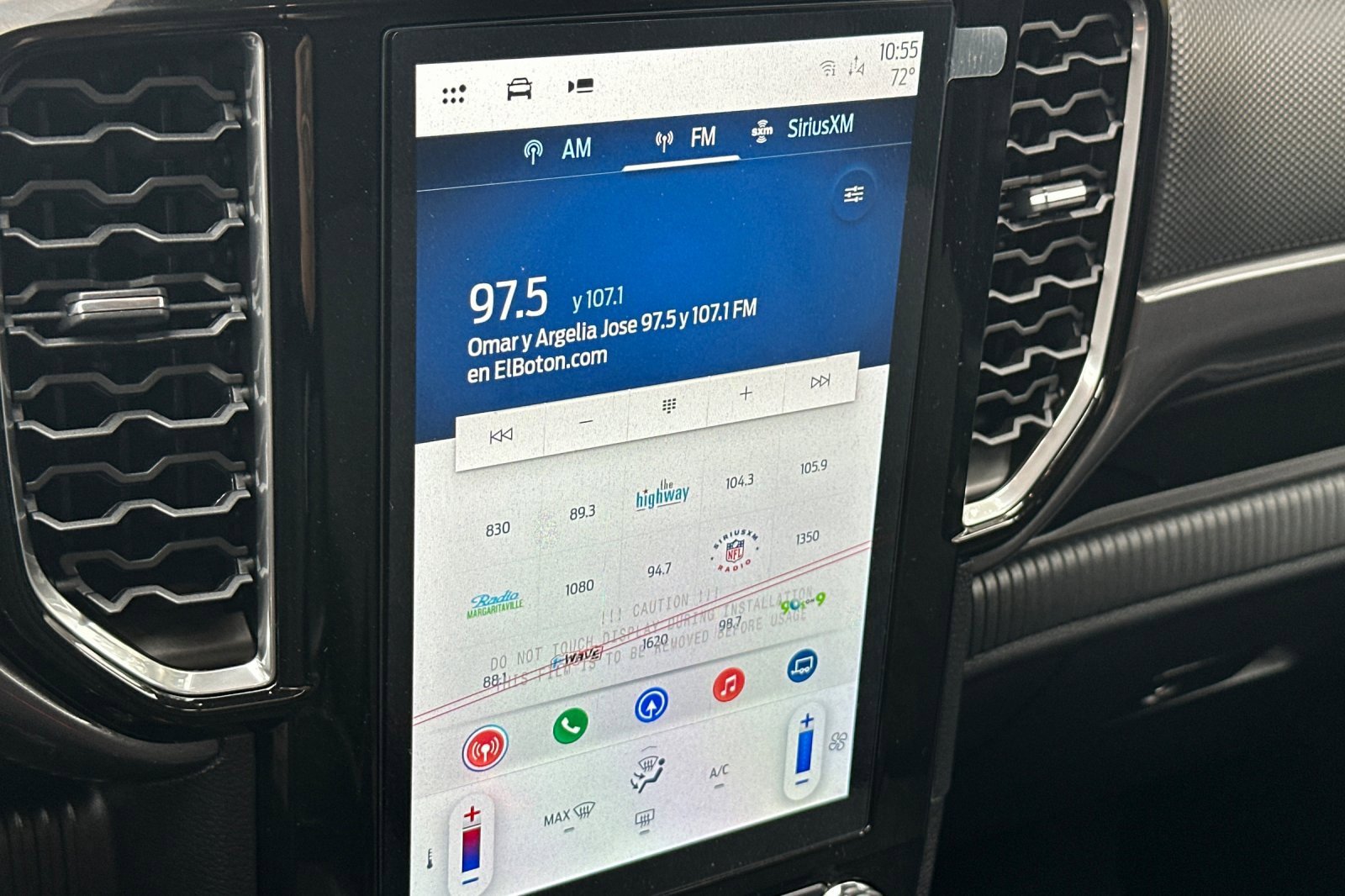 New 2025 Ford Ranger XLT w/ Black Appearance Package image 17