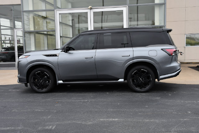 Certified 2026 INFINITI QX80 4WD w/ Sport Exterior Package image 11