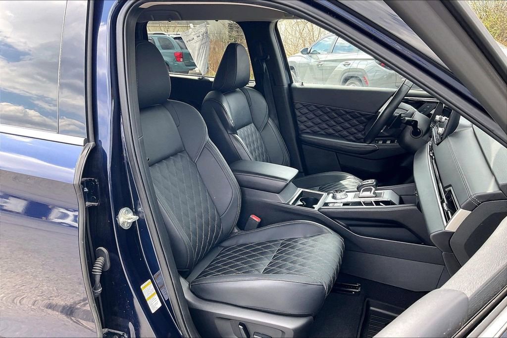 Used 2024 Mitsubishi Outlander SEL image 7