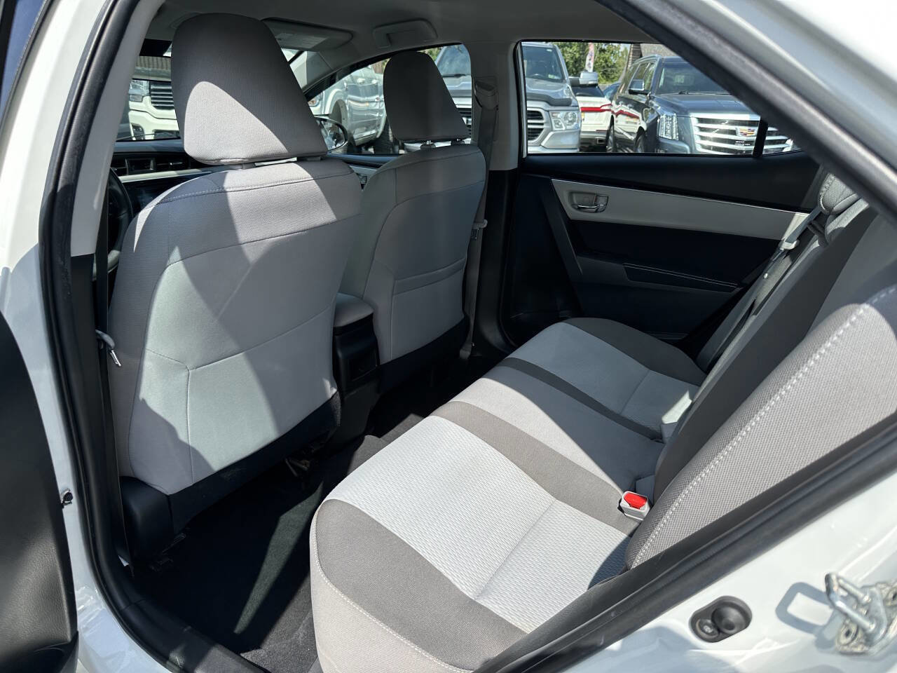 Used 2019 Toyota Corolla LE FWD image 11